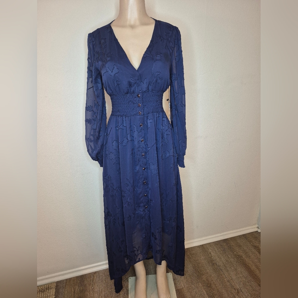 Chic Navy Long Sleeve Dress